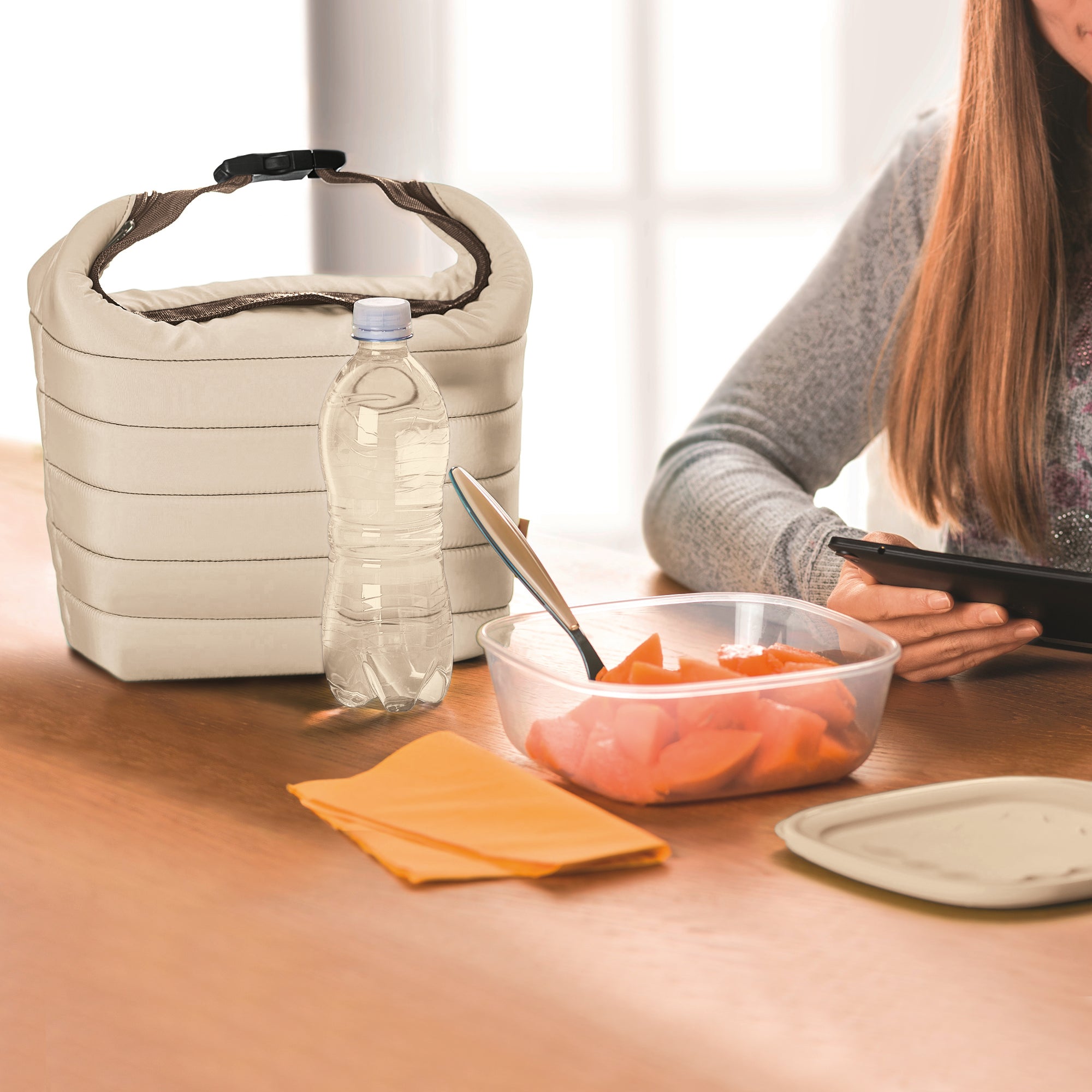 THERMAL BAG WITH AIRTIGHT CONTAINER 'HANDY' "ON THE GO" - Image 2